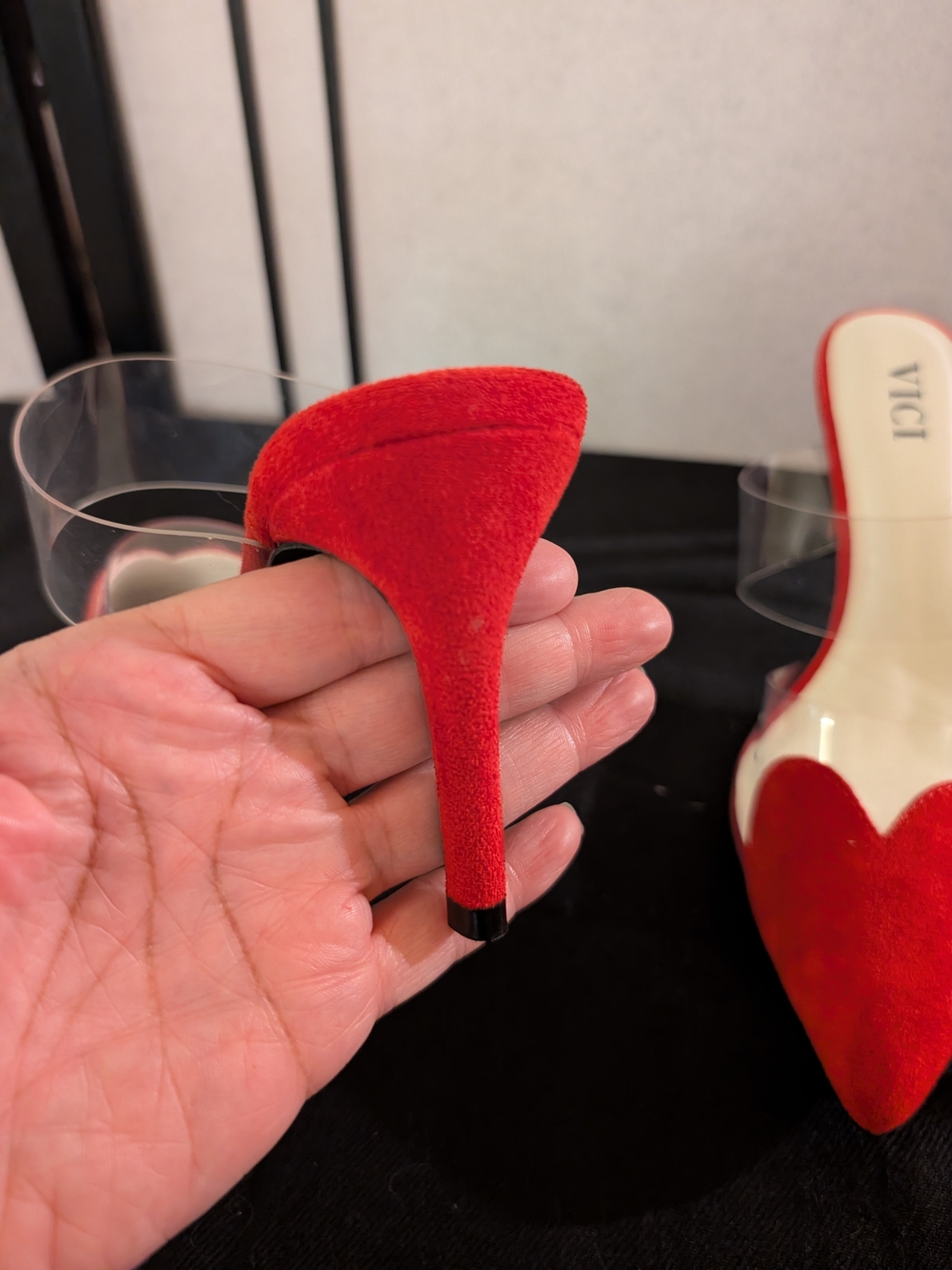 VICI Red Heart-Detail Clear Strap Mules - Picture 3 of 11